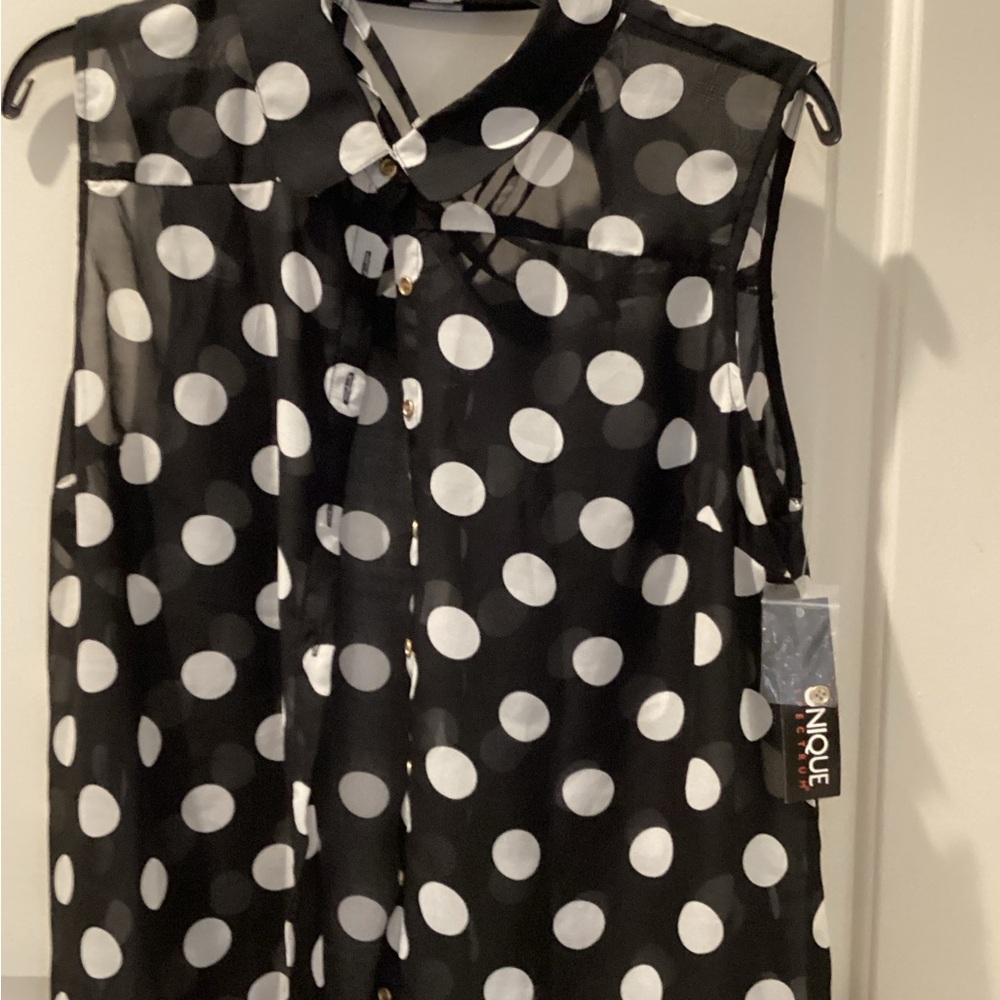 Nique Sleeveless Black & White Polka Dot Blouse